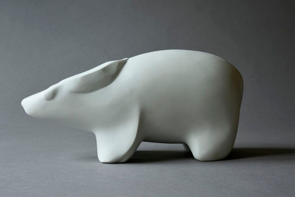 Czapska Armadyllo – porcelana biskwit (biała)
